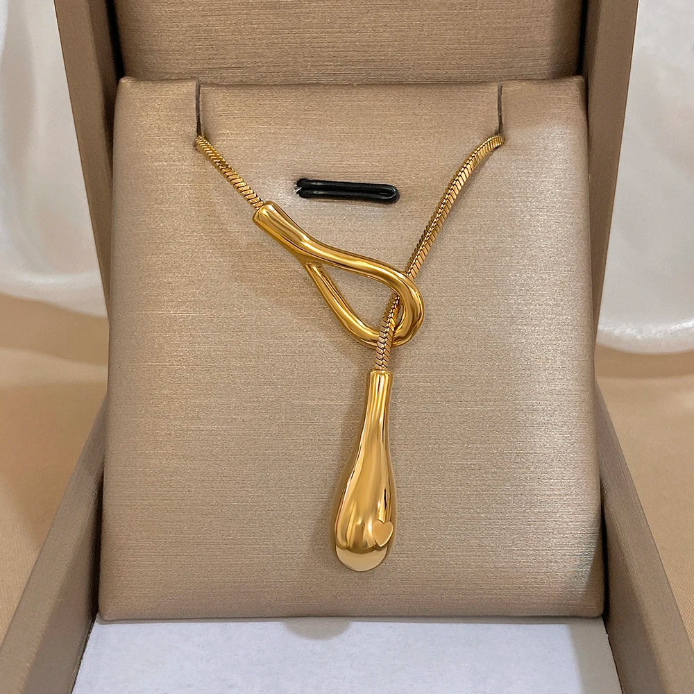 Sculptural Waterdrop Pendant Necklace